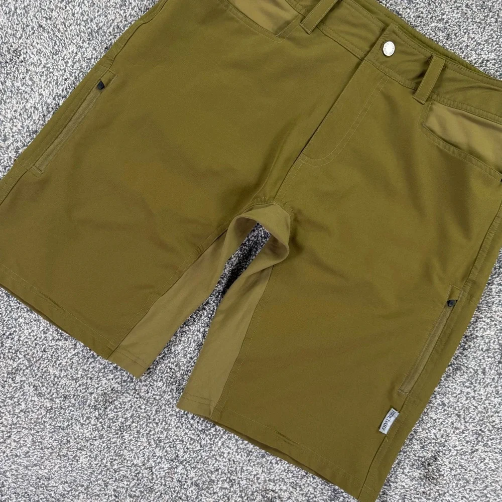 Club Ride Mountain Bike Shorts Olive Green Men Medium Zipper Pockets Active MTB